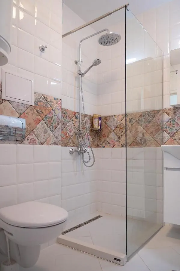 Sunny 1Bdr Apartment Near Center Sofia